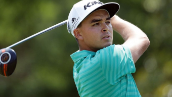 Rickie overcomes unusual ruling to win