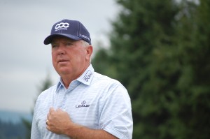Mark O'Meara reports to first tee for first round