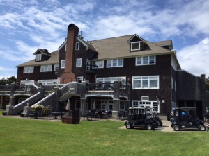 The old-style restaurant and hotel is a mecca for locals, golfers and no-golfers.